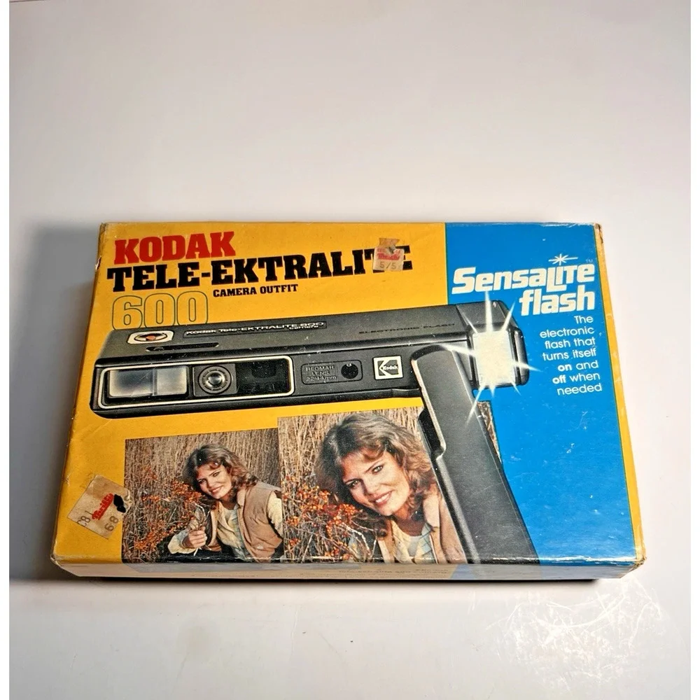Kodak Tele-Ektralite 600 110 Film Camera Sensalite Flash w/ Box & Manual Untest